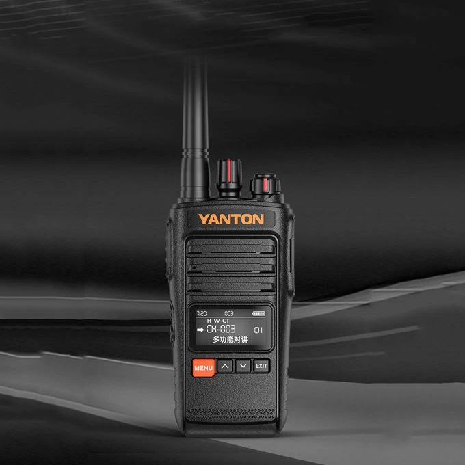 Medda Uhf li jinżamm fl-idejn 5w